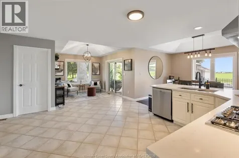 1056 Martin Lane Lasalle ON N9J 2X1