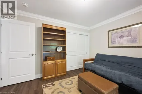 32 Cardinal Mindszenty Boulevard Hamilton ON L9B 2M3