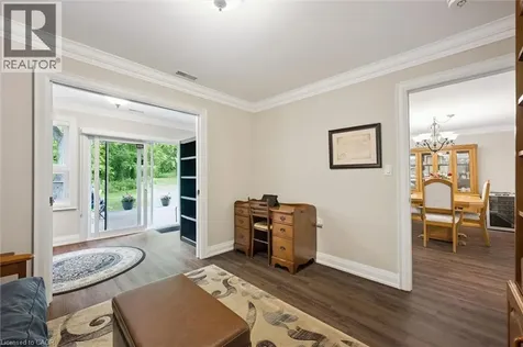 32 Cardinal Mindszenty Boulevard Hamilton ON L9B 2M3