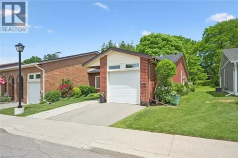 32 Cardinal Mindszenty Boulevard Hamilton ON L9B 2M3
