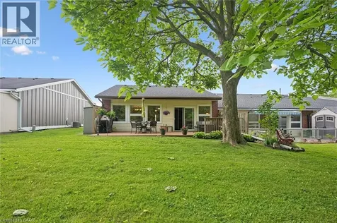 32 Cardinal Mindszenty Boulevard Hamilton ON L9B 2M3