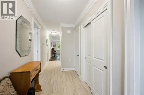 32 Cardinal Mindszenty Boulevard Hamilton ON L9B 2M3