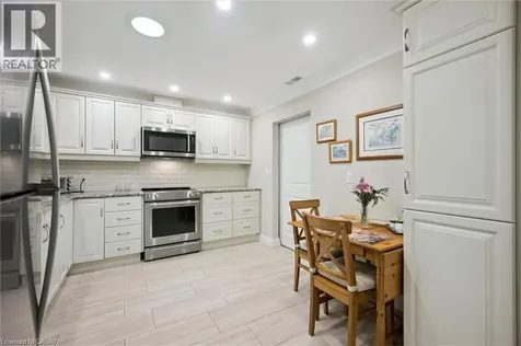 32 Cardinal Mindszenty Boulevard Hamilton ON L9B 2M3
