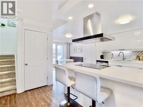 243 Rosebank Place Kitchener ON N2E 2R8