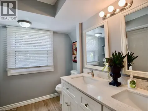 243 Rosebank Place Kitchener ON N2E 2R8