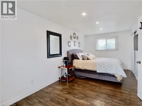243 Rosebank Place Kitchener ON N2E 2R8