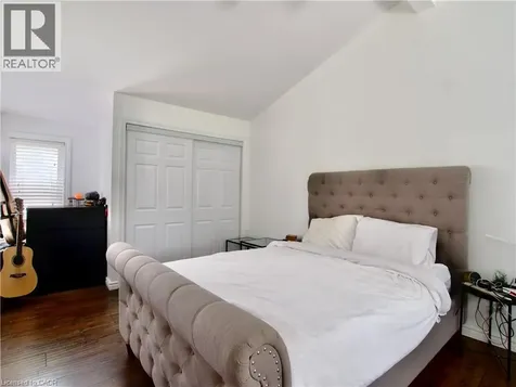 243 Rosebank Place Kitchener ON N2E 2R8