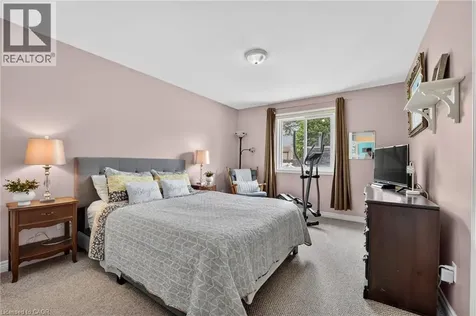 217 Pine Street Dunnville ON N1A 2L4