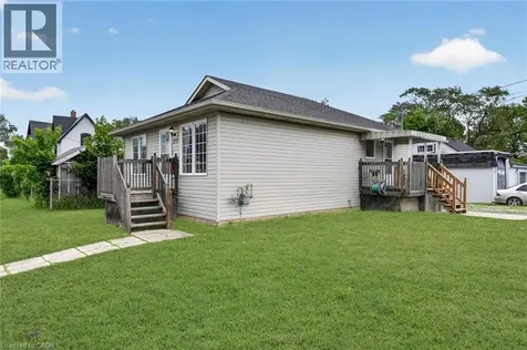 217 Pine Street Dunnville ON N1A 2L4