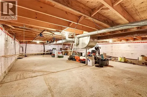 217 Pine Street Dunnville ON N1A 2L4