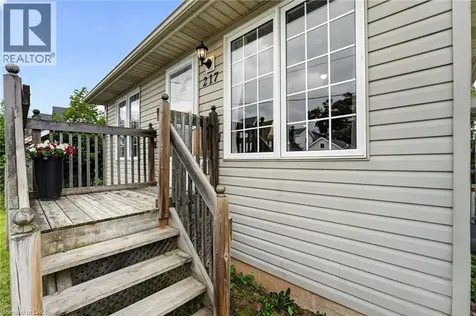 217 Pine Street Dunnville ON N1A 2L4