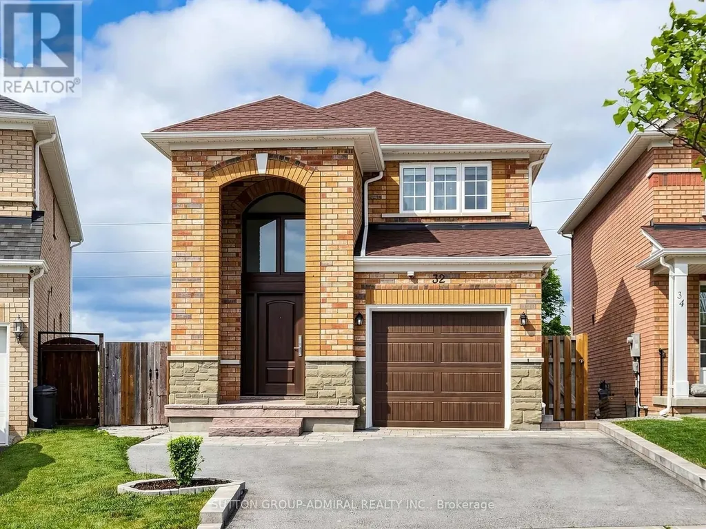 32 Beaverbrook Crescent Vaughan ON L6A 3T3