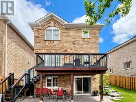 32 Beaverbrook Crescent Vaughan ON L6A 3T3