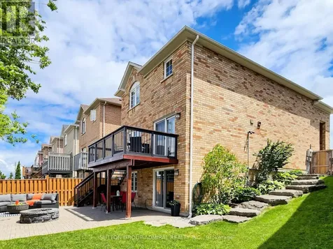 32 Beaverbrook Crescent Vaughan ON L6A 3T3