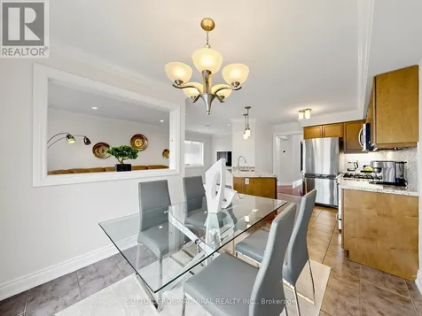 32 Beaverbrook Crescent Vaughan ON L6A 3T3