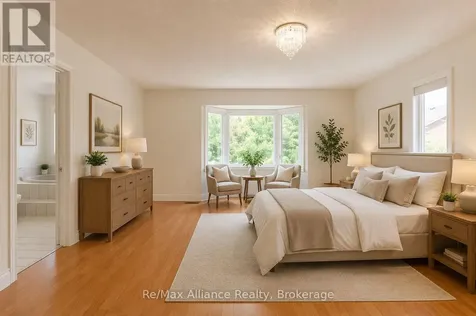 2006 Glenada Crescent Oakville (wc Wedgewood Creek) ON L6H 5R9
