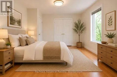 2006 Glenada Crescent Oakville (wc Wedgewood Creek) ON L6H 5R9