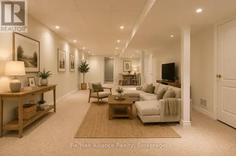 2006 Glenada Crescent Oakville (wc Wedgewood Creek) ON L6H 5R9