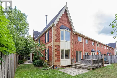2006 Glenada Crescent Oakville (wc Wedgewood Creek) ON L6H 5R9