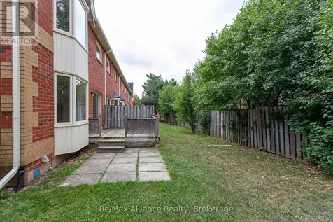 2006 Glenada Crescent Oakville (wc Wedgewood Creek) ON L6H 5R9