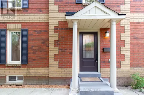 2006 Glenada Crescent Oakville (wc Wedgewood Creek) ON L6H 5R9