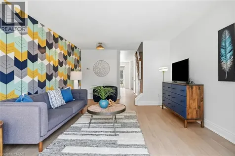 895 Maple Avenue Burlington ON L7S 2H7