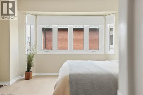 895 Maple Avenue Burlington ON L7S 2H7