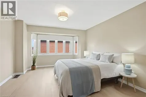 895 Maple Avenue Burlington ON L7S 2H7