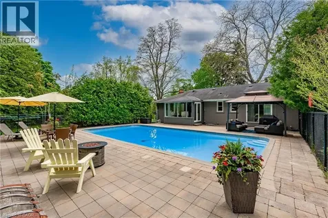 1589 Crediton Parkway Mississauga ON L5G 3X2