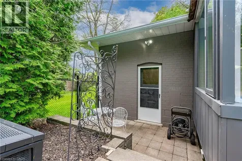 1589 Crediton Parkway Mississauga ON L5G 3X2