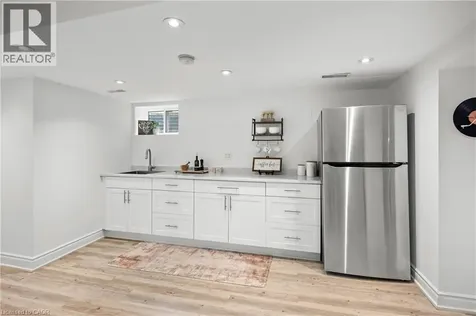 1589 Crediton Parkway Mississauga ON L5G 3X2
