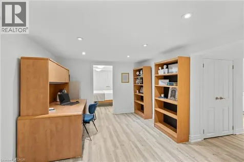 1589 Crediton Parkway Mississauga ON L5G 3X2