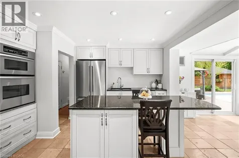 1589 Crediton Parkway Mississauga ON L5G 3X2