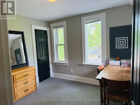 154 Hickory Street Collingwood ON L9Y 3E8