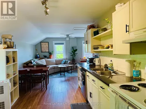154 Hickory Street Collingwood ON L9Y 3E8