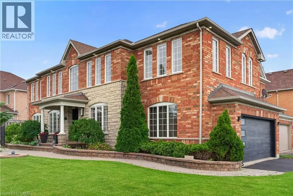840 Brass Winds Place Mississauga ON L5W 1T3