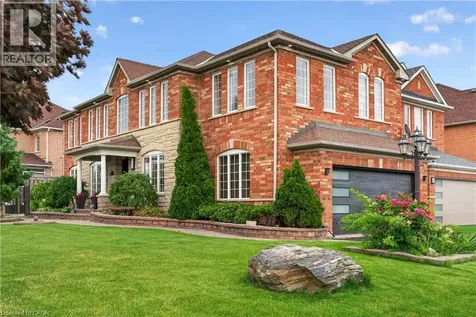 840 Brass Winds Place Mississauga ON L5W 1T3