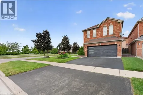 840 Brass Winds Place Mississauga ON L5W 1T3