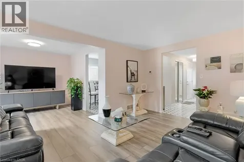 351 Northview Heights Place Cambridge ON N1R 8J1