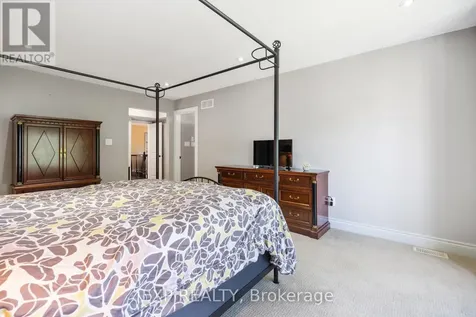 580 Pinawa Circle Ottawa ON K2J 5Y2
