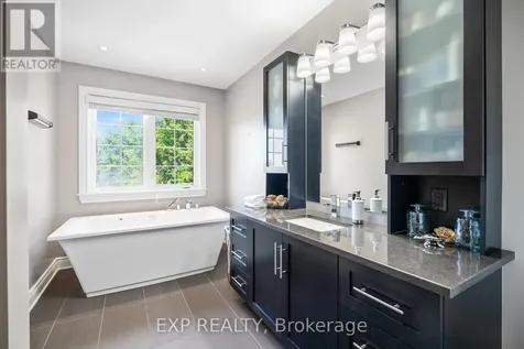 580 Pinawa Circle Ottawa ON K2J 5Y2