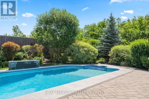580 Pinawa Circle Ottawa ON K2J 5Y2
