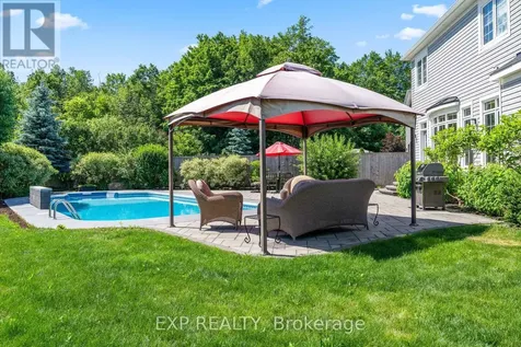 580 Pinawa Circle Ottawa ON K2J 5Y2