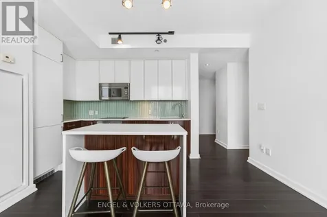 300 Lisgar Street Ottawa ON K2P 0E2