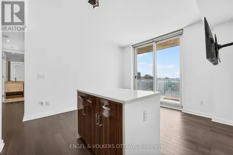 300 Lisgar Street Ottawa ON K2P 0E2