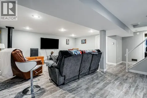 14 Greenbriar Trail Wallaceburg ON N8A 4V4