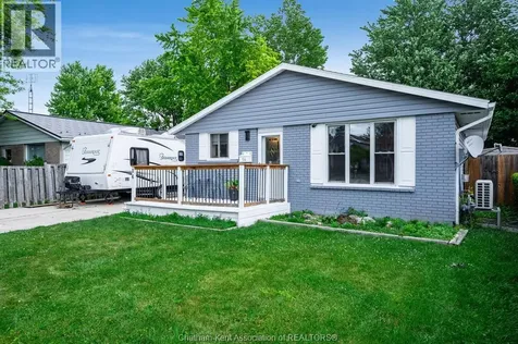 14 Greenbriar Trail Wallaceburg ON N8A 4V4