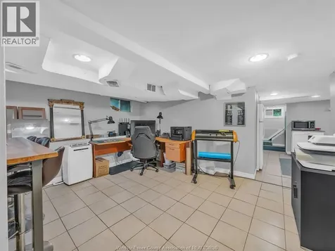 2724 Pillette Road Windsor ON N8T 1R1