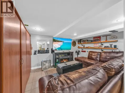 2724 Pillette Road Windsor ON N8T 1R1