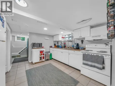 2724 Pillette Road Windsor ON N8T 1R1
